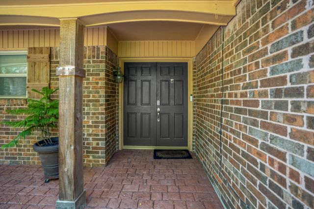 810 Aster Street, Katy, TX 77493