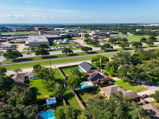810 Aster Street, Katy, TX 77493