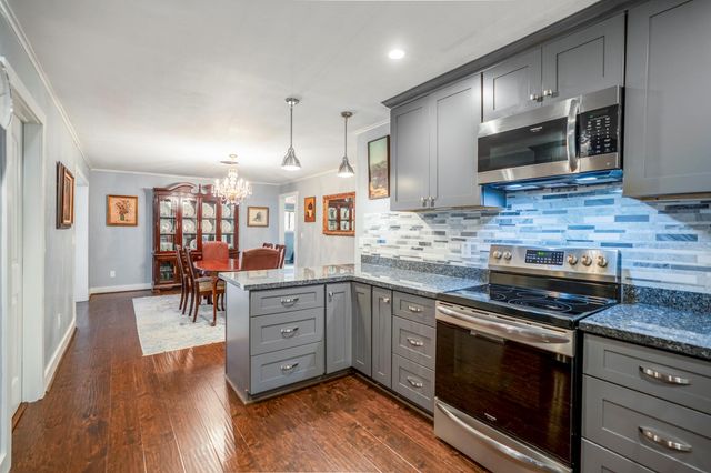 810 Aster Street, Katy, TX 77493