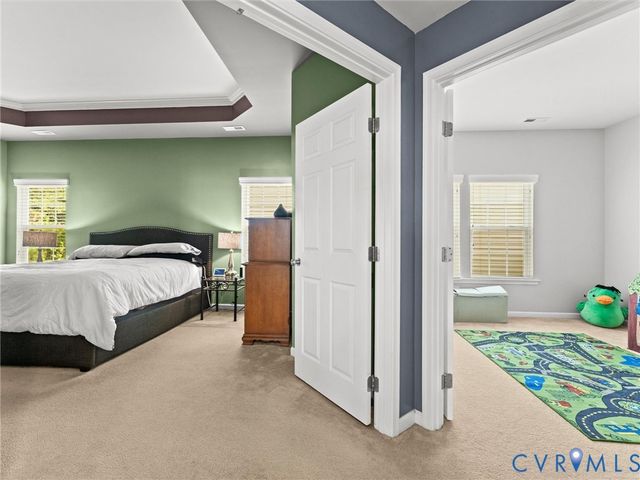 5676 Hogan Bridge Dr, New Kent, VA 23140