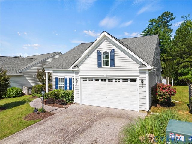 5676 Hogan Bridge Dr, New Kent, VA 23140