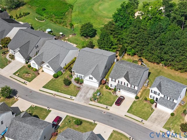5676 Hogan Bridge Dr, New Kent, VA 23140