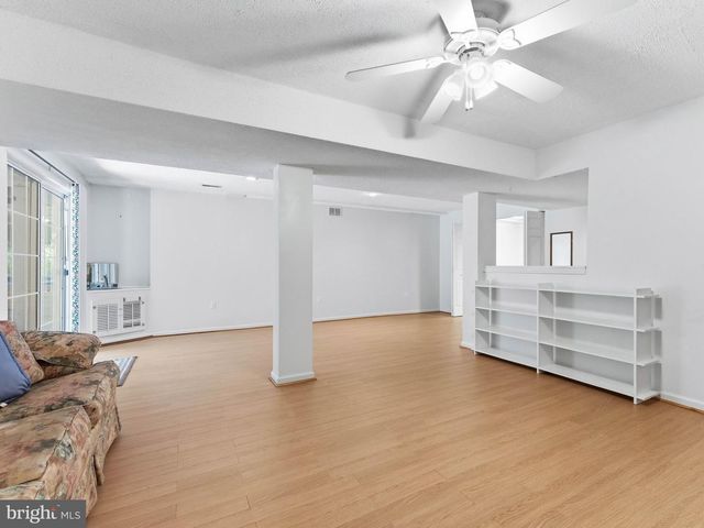 136 BUCKINGHAM WAY, Mount Laurel, NJ 08054