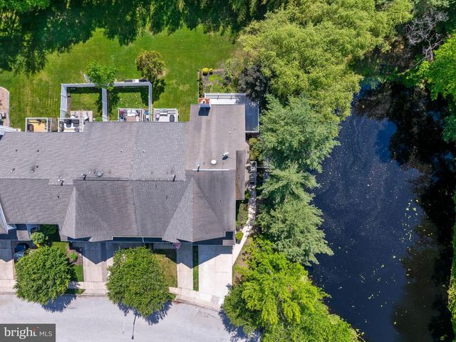 136 BUCKINGHAM WAY, Mount Laurel, NJ 08054