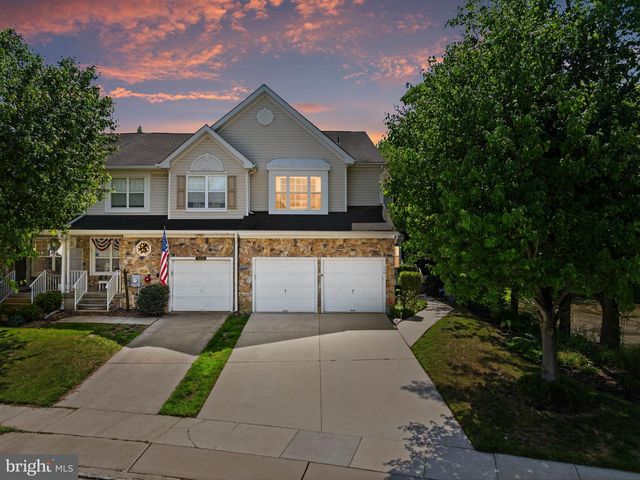 136 BUCKINGHAM WAY, Mount Laurel, NJ 08054
