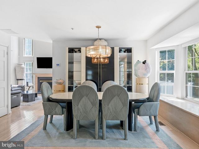 136 BUCKINGHAM WAY, Mount Laurel, NJ 08054