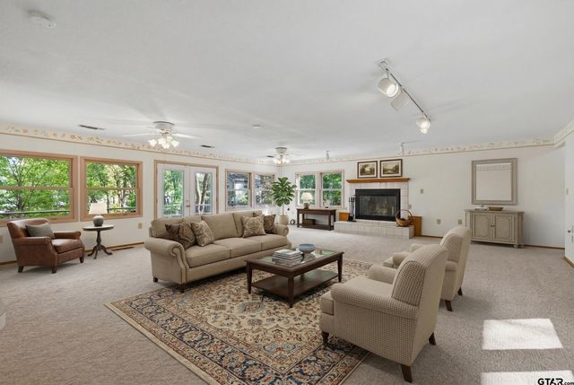 102 Summerall, Mabank, TX 75156