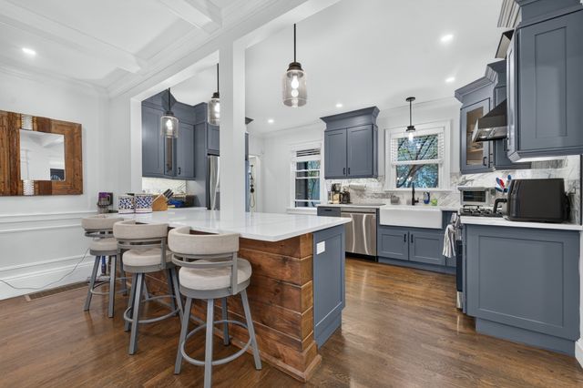 36 Washburn St, Watertown, MA 02472