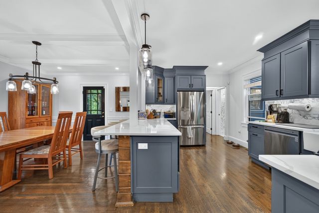 36 Washburn St, Watertown, MA 02472