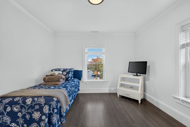 36 Washburn St, Watertown, MA 02472