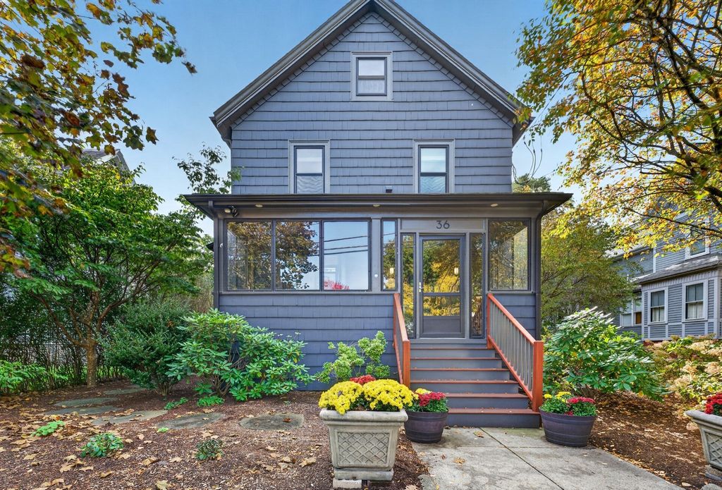 36 Washburn St, Watertown, MA 02472