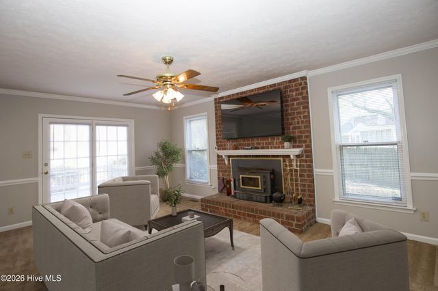 7504 Coleridge Drive, Fayetteville, NC 28304