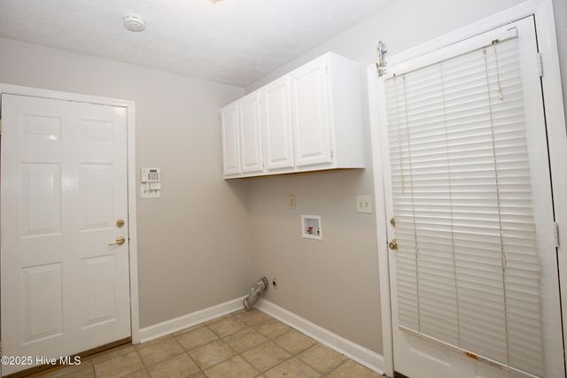 7504 Coleridge Drive, Fayetteville, NC 28304