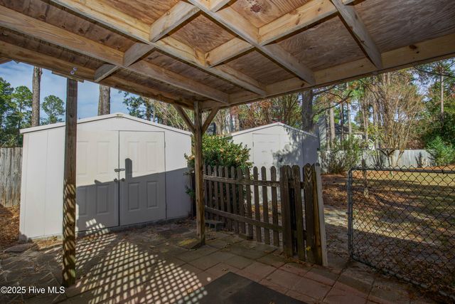 7504 Coleridge Drive, Fayetteville, NC 28304