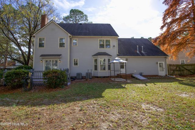 7504 Coleridge Drive, Fayetteville, NC 28304