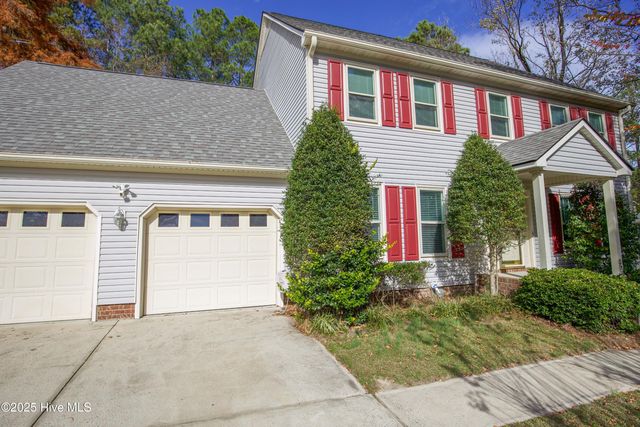 7504 Coleridge Drive, Fayetteville, NC 28304