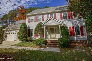 7504 Coleridge Drive, Fayetteville, NC 28304