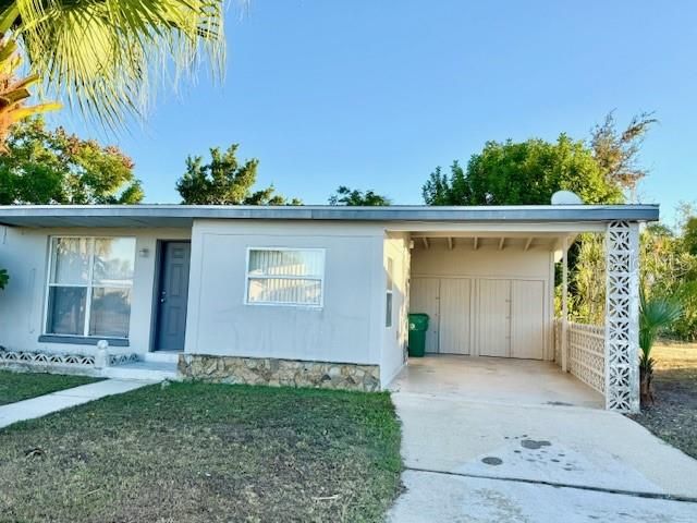 21363 GLADIS AVENUE, Port Charlotte, FL 33952