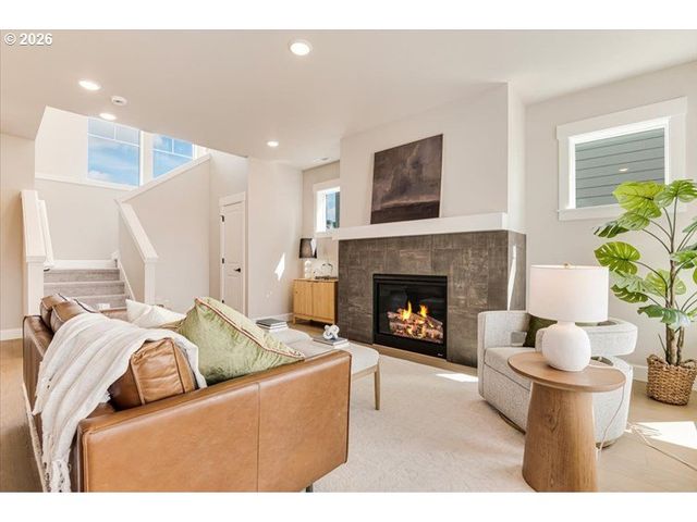 18090 Sw BARROWS Rd, Beaverton, OR 97007