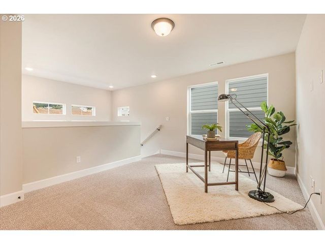 18090 Sw BARROWS Rd, Beaverton, OR 97007