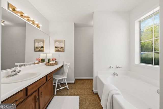 3502 Three Oaks Court, Powder Springs, GA 30127