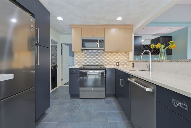 205 Waterman Avenue, North Providence, RI 02911