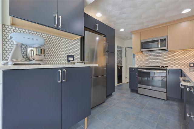 205 Waterman Avenue, North Providence, RI 02911