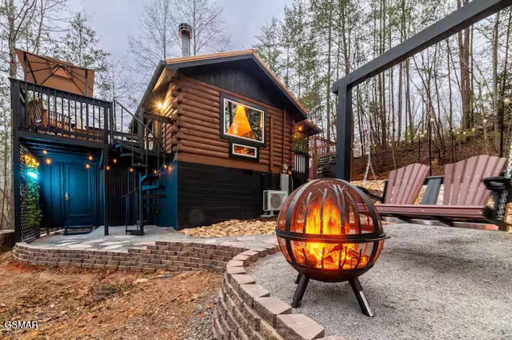 274 Arrowhead Mountain Way, Sevierville, TN 37876