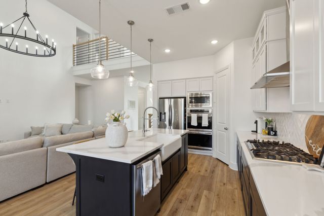 1812 Mcdougall Creek, Van Alstyne, TX 75495