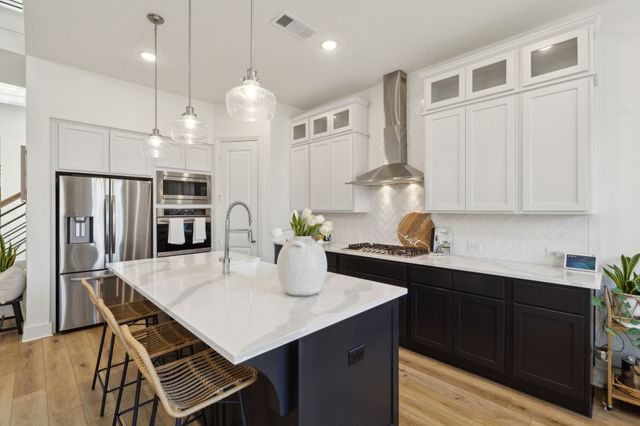 1812 Mcdougall Creek, Van Alstyne, TX 75495