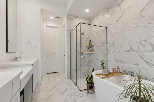 1812 Mcdougall Creek, Van Alstyne, TX 75495