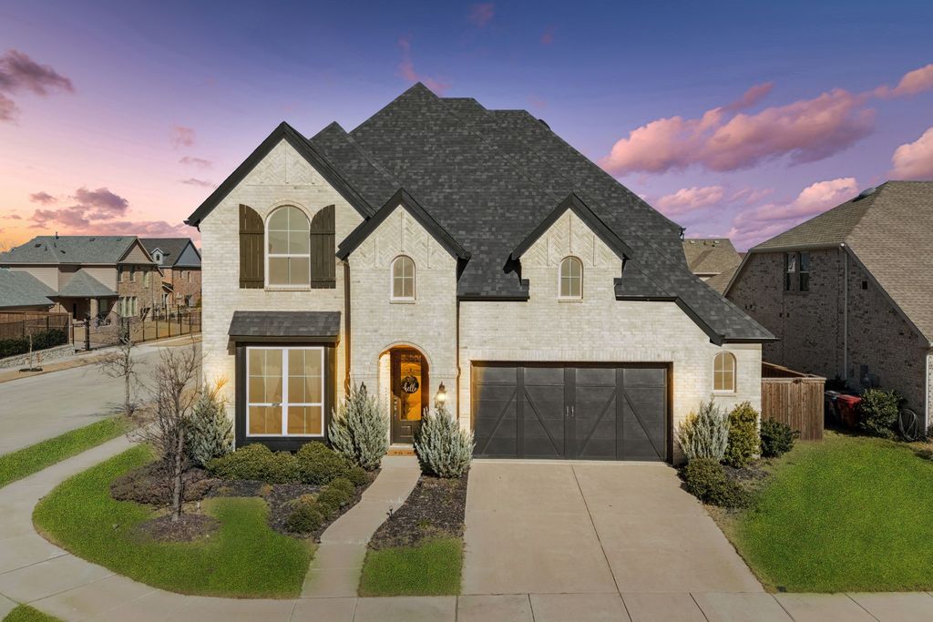 1812 Mcdougall Creek, Van Alstyne, TX 75495