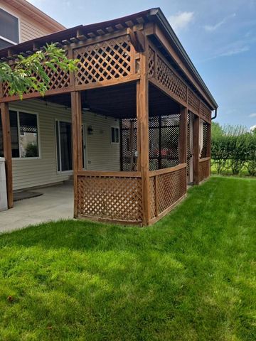 9712 Bennington Drive, Huntley, IL 60142