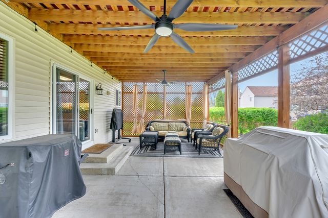 9712 Bennington Drive, Huntley, IL 60142