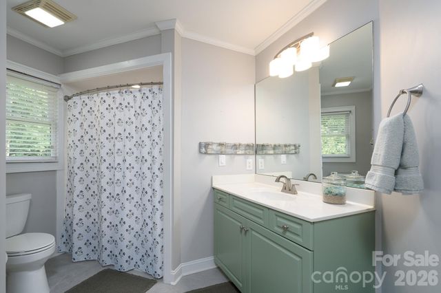 1820 Southpoint Lane, New London, NC 28127