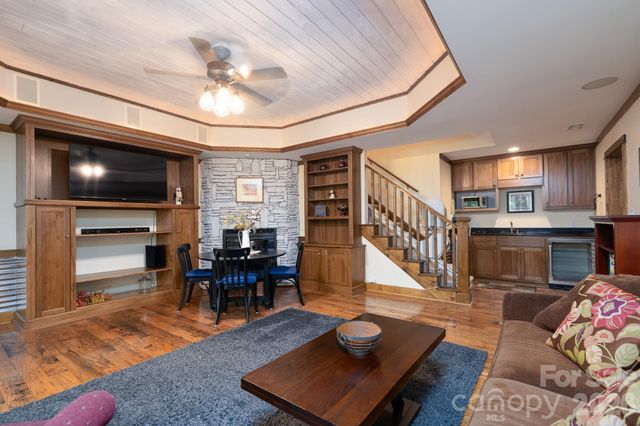 1820 Southpoint Lane, New London, NC 28127