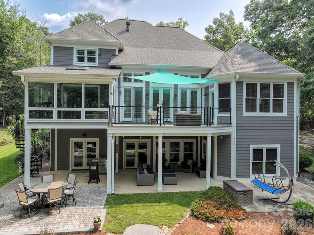 1820 Southpoint Lane, New London, NC 28127