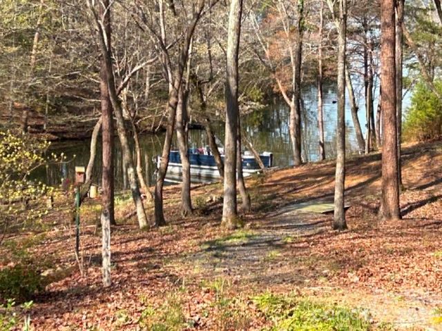 1820 Southpoint Lane, New London, NC 28127