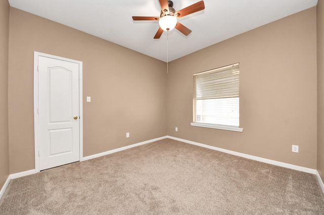 6204 Raintree Drive, Pearland, TX 77584