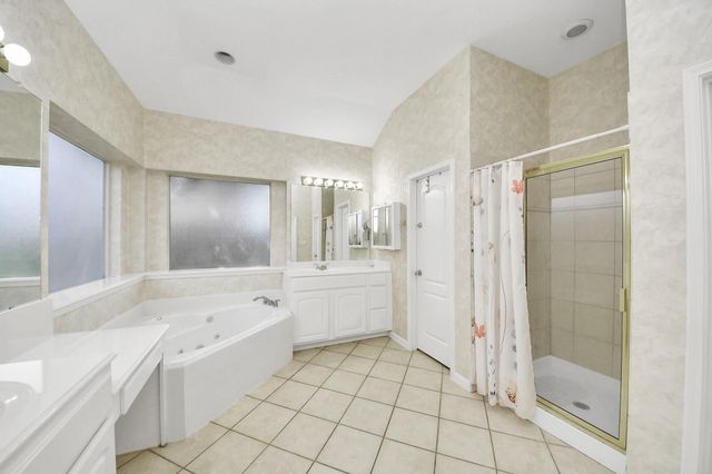 6204 Raintree Drive, Pearland, TX 77584