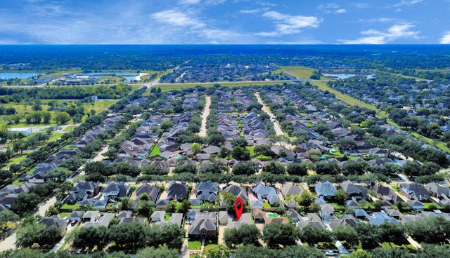 6204 Raintree Drive, Pearland, TX 77584