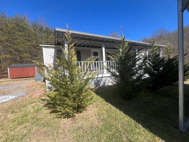 2072 State Hwy 66, Young Harris, GA 30582