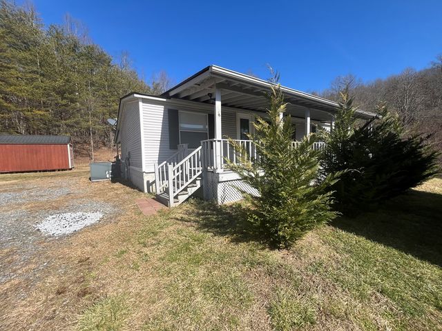 2072 State Hwy 66, Young Harris, GA 30582