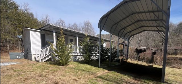 2072 State Hwy 66, Young Harris, GA 30582