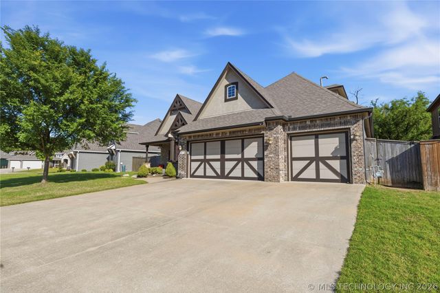 2813 W Edgewater Street, Broken Arrow, OK 74012