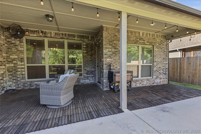 2813 W Edgewater Street, Broken Arrow, OK 74012