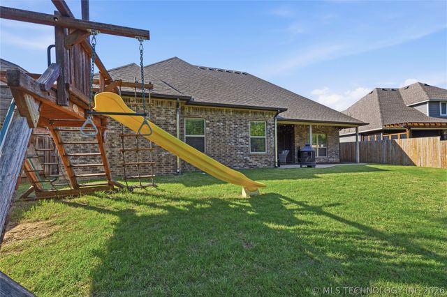 2813 W Edgewater Street, Broken Arrow, OK 74012