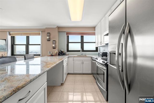 7855 Boulevard East 28L, North Bergen, NJ 07047