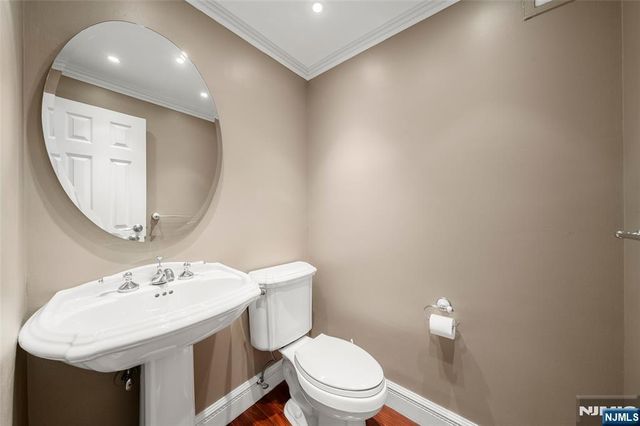 7855 Boulevard East 28L, North Bergen, NJ 07047