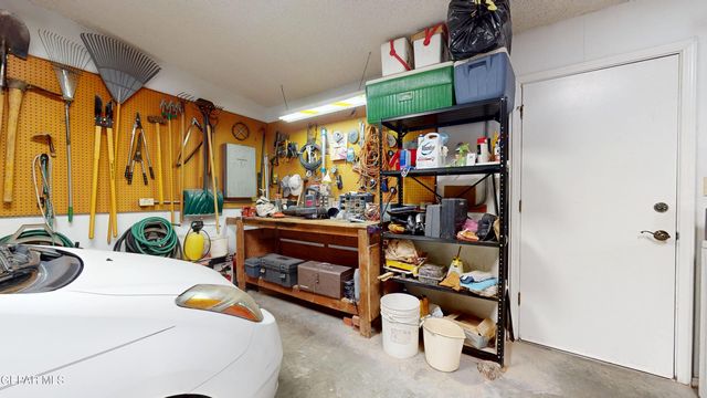 2005 MERMAID Drive, El Paso, TX 79936